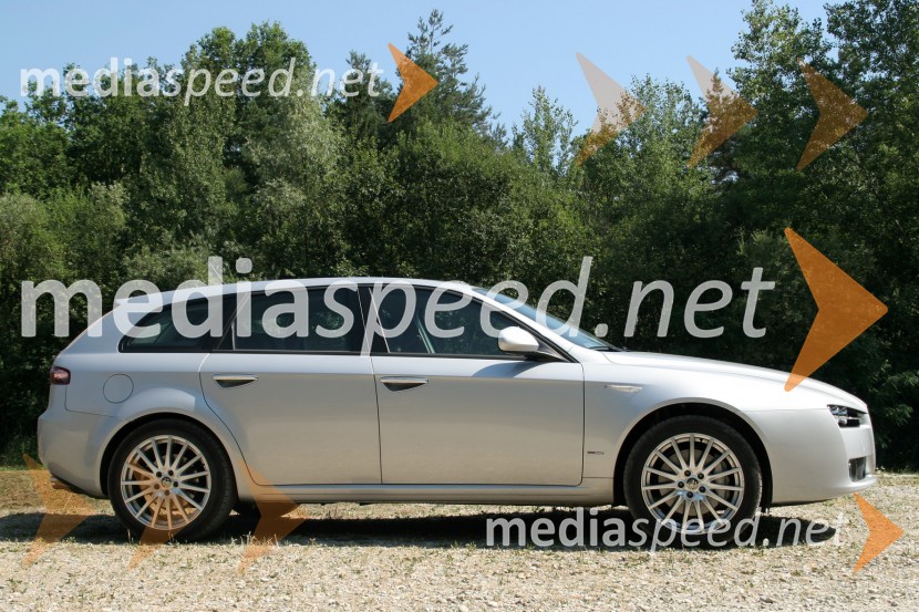 Alfa romeo 159 SW 2.4 JTDM 20v DistinctiveAlfa romeo 159 SW 2.4 JTDM 20v Distinctive