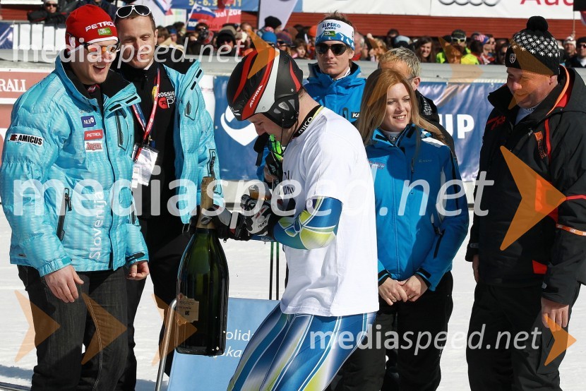 ..., Mitja Dragšič, smučar, ... in Grega Benedik, nekdanji smučar50. Pokal Vitranc, slalom
