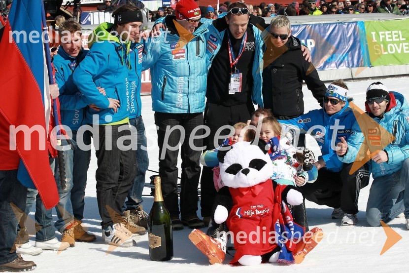 Patrik Jazbec, smučar, Miha Kürner, smučar, Timi Gašperin, smučar, Andrej Šporn, smučar, Jure Košir, nekdanji smučar, Rene Mlekuž, nekdanji smučar, Bernard Vajdič, smučar, Aleš Gorza, smučar, Mitja Dragšič, smučar in njegovi hčerki50. Pokal Vitranc, slalom