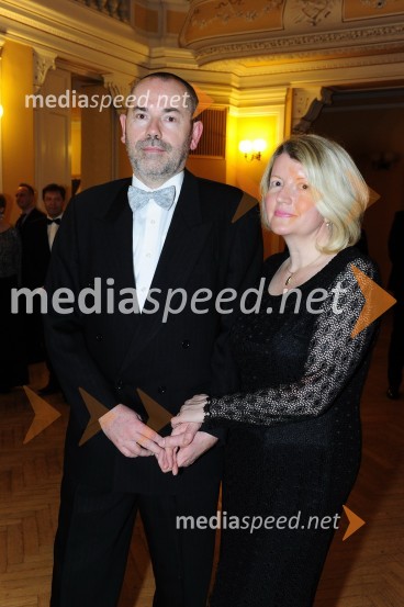 Jure Kravanja, podjetnik in soproga SimonaTradicionalni Valčkov ples 2011