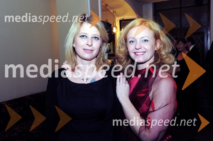 Tatjana Doma, selektorica festivala Dnevi komedije 2011 in mag. Tina Kosi, upravnica SLG Celje20. festival Dnevi komedije 2011, zaključek festivala