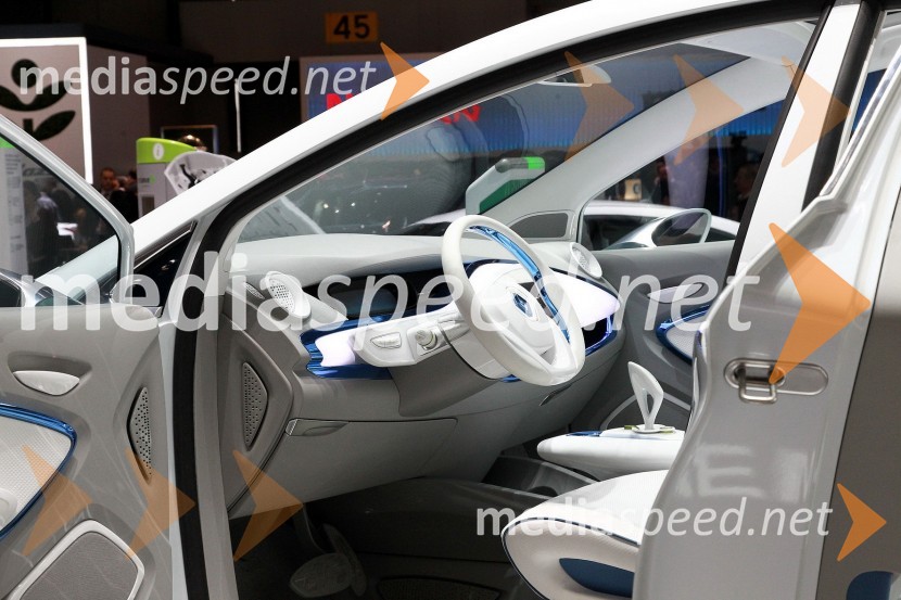 Renault ZOERenault v Ženevi 2011