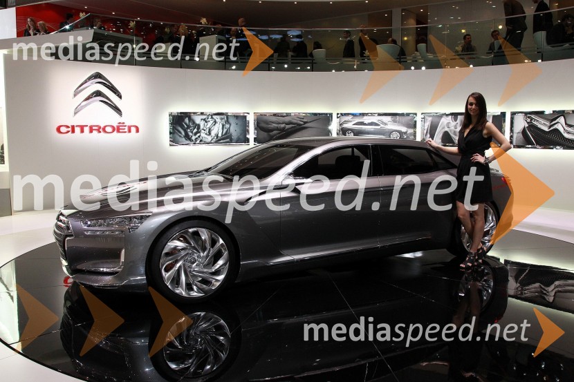 Citroën MetropolisCitroën v Ženevi 2011