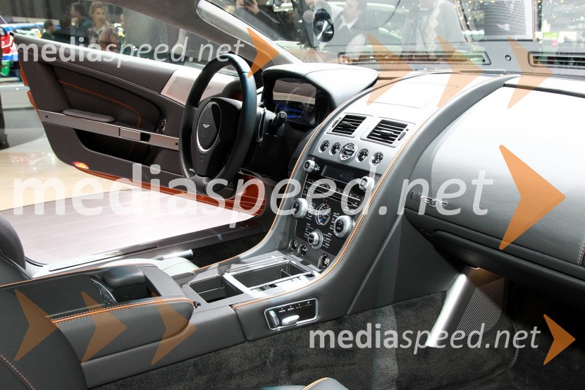 Aston Martin VirageAston Martin v Ženevi 2011