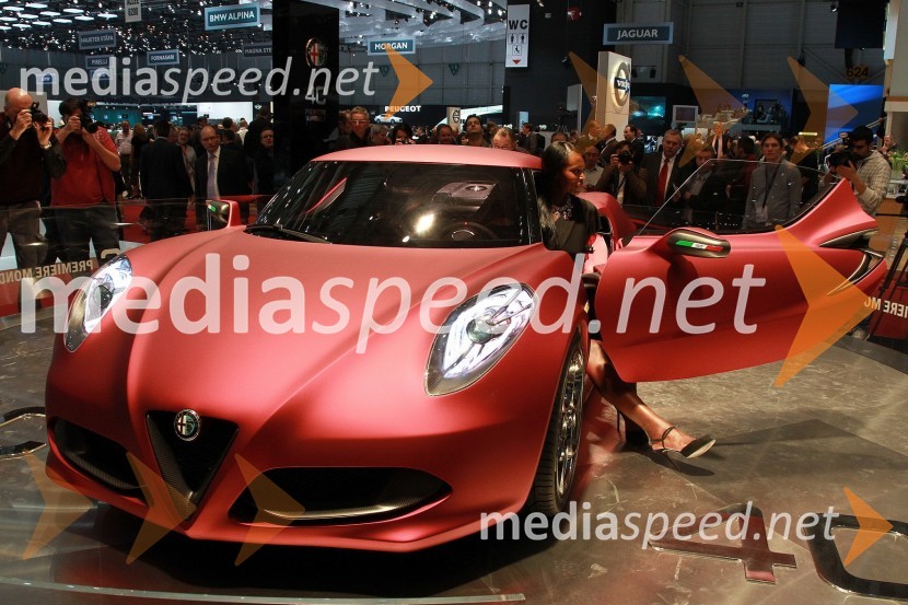 Alfa Romeo 4CAlfa Romeo v Ženevi 2011