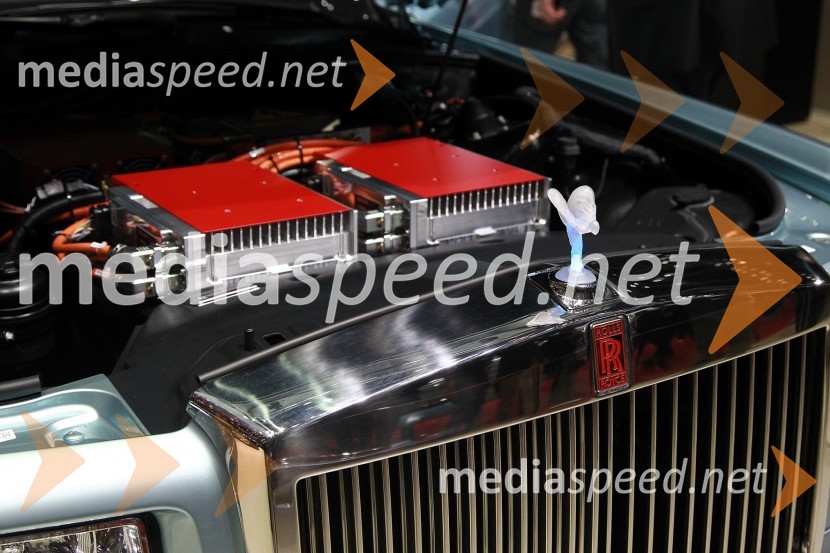 Rolls Royce 102EXRolls Royce v Ženevi 2011