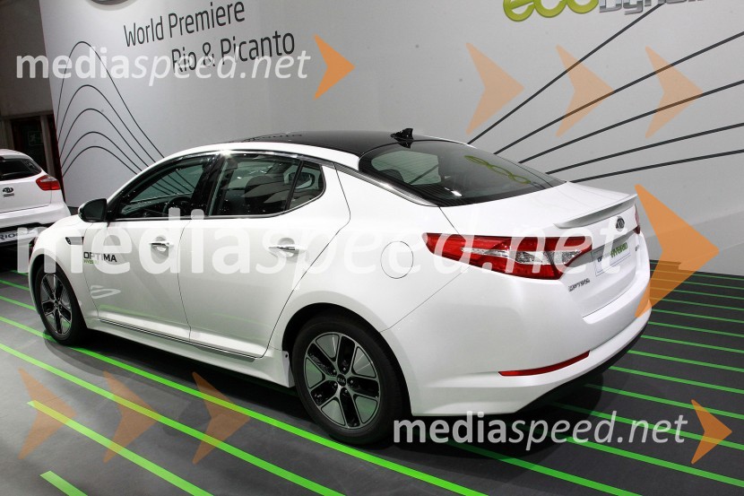 Kia Optima HybridKia v Ženevi 2011