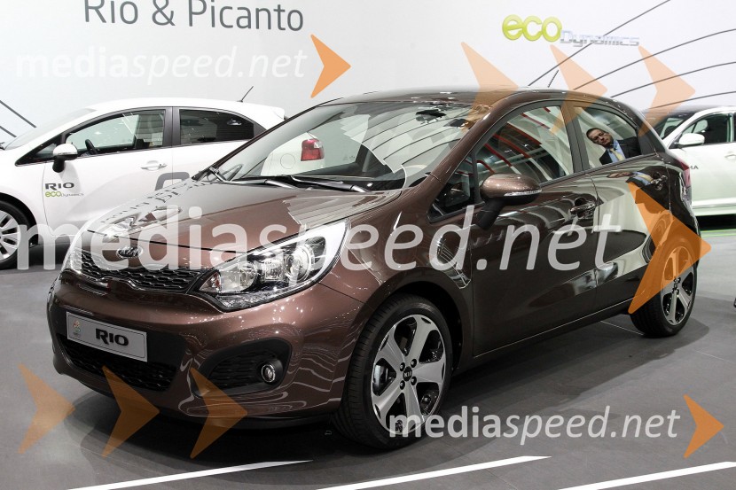 Kia RioKia v Ženevi 2011