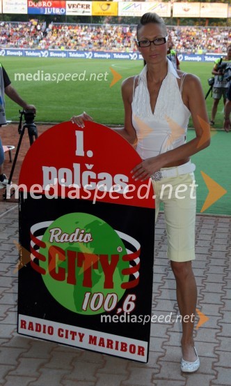 Andreja Bračko, frizerkaNK Maribor - Villareal CF, nogometna tekma