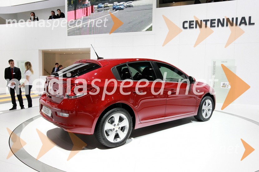 Chevrolet Cruze 5vChervolet v Ženevi 2011