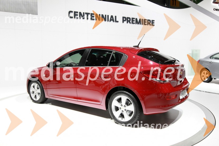 Chevrolet Cruze 5vChervolet v Ženevi 2011