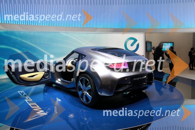 Nissan Esflow konceptNissan v Ženevi 2011