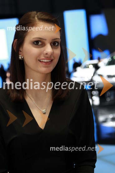 Jagodni izbor lepotičk iz avtomobilskega salona Ženeva 2011 – katera je vaša favoritka?