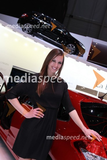 Jagodni izbor lepotičk iz avtomobilskega salona Ženeva 2011 – katera je vaša favoritka?