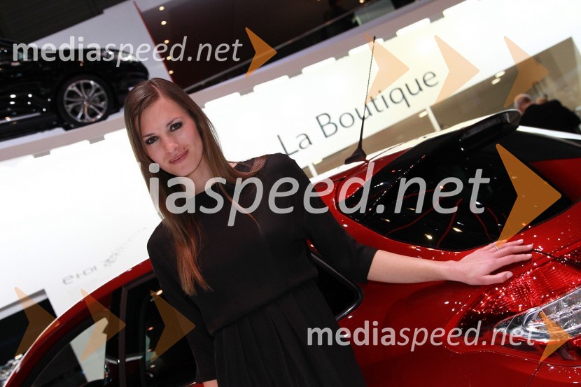 Jagodni izbor lepotičk iz avtomobilskega salona Ženeva 2011 – katera je vaša favoritka?