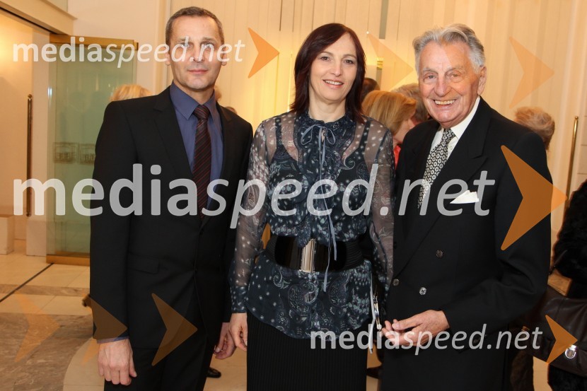 Danilo Rošker, direktor SNG Maribor ter Majda Pintar in Demeter Bitenc, igralecMoč usode, premiera v SNG Maribor