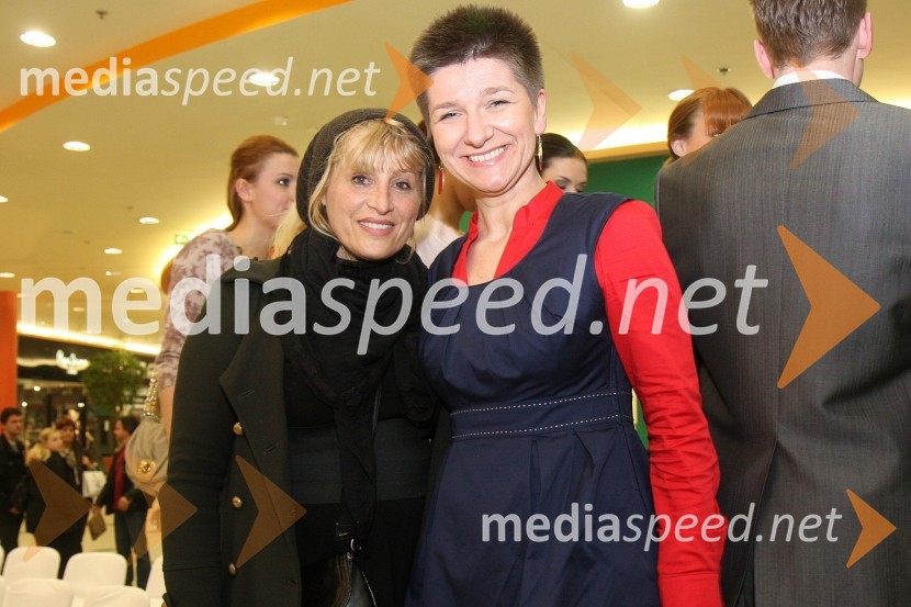 Ana Žvorc, koreografinja in stilistka ter Petra Romih, vodja marketinga v EuroparkuEuropark, modna revija pomlad - poletje 2011