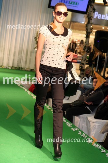 Nadiya Bychkova, plesalkaEuropark, modna revija pomlad - poletje 2011