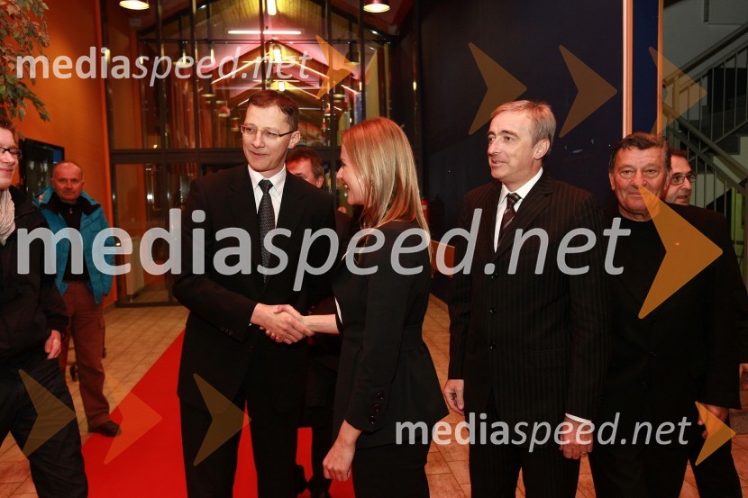 Dr. Igor Lukšič, minister za šolstvo in šport, Katarina Kresal, ministrica za notranje zadeve in Aleš Zalar, minister za pravosodjeBela večerja ob 50 letnici Pokala Vitranc