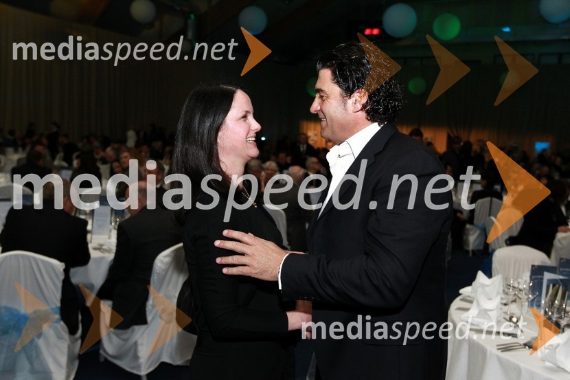 Špela Žle, spremljevalka Bojana Križaja in Alberto Tomba, nekdanji italijanski smučarBela večerja ob 50 letnici Pokala Vitranc