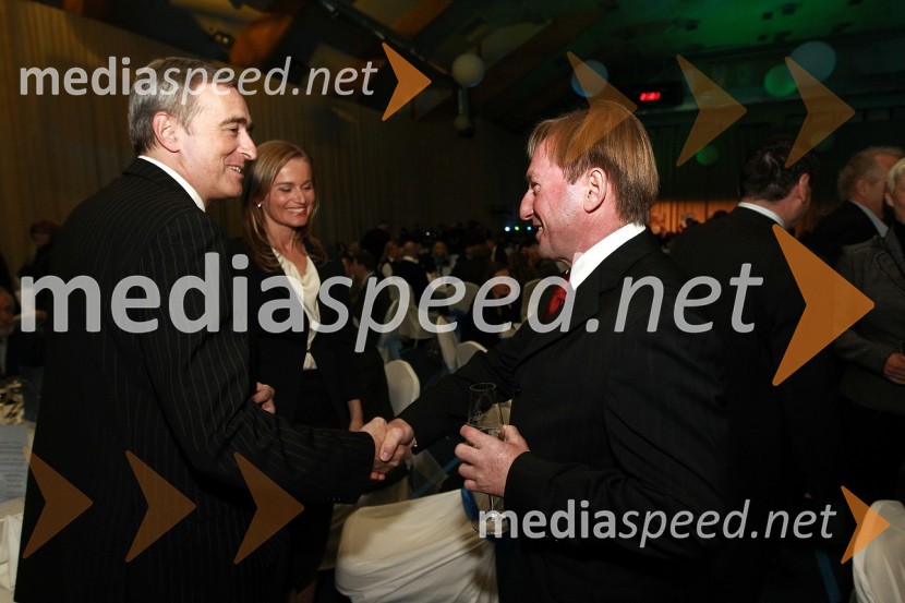 Aleš Zalar, minister za pravosodje, Katarina Kresal, ministrica za notranje zadeve in Bojan Križaj, nekdanji smučarBela večerja ob 50 letnici Pokala Vitranc