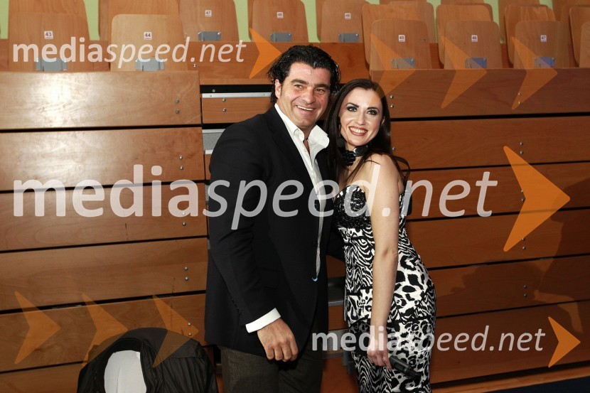 Alberto Tomba, nekdanji italijanski smučar ter Maja Martina Merljak, igralka in povezovalka prireditveBela večerja ob 50 letnici Pokala Vitranc