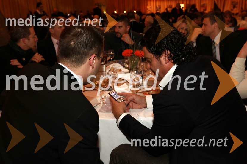 Leo Oblak, predsednik uprave Infonet media d.d. in Alberto Tomba, nekdanji italijanski smučar 	Bela večerja ob 50 letnici Pokala Vitranc