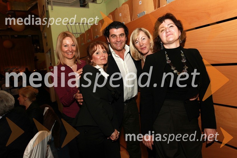 Alberto Tomba, nekdanji italijanski smučar (v sredini)Bela večerja ob 50 letnici Pokala Vitranc