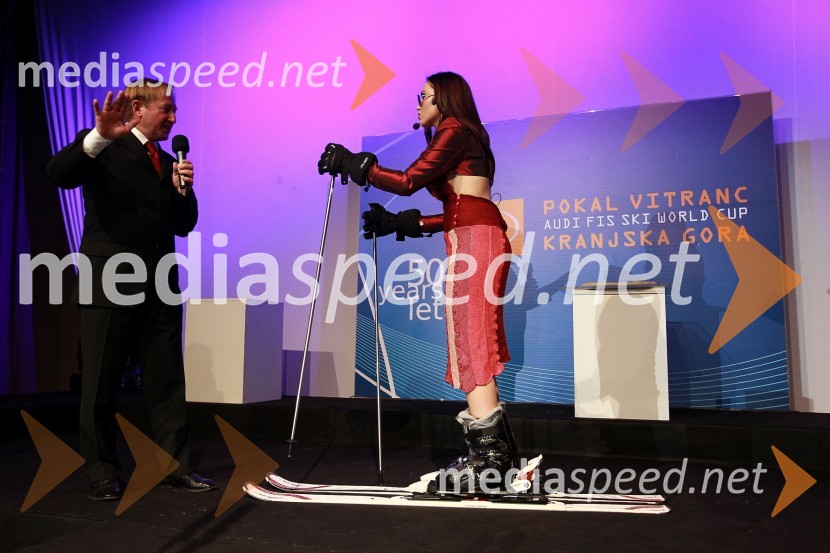 Bojan Križaj, nekdanji smučar ter Maja Martina Merljak, igralka in povezovalka prireditveBela večerja ob 50 letnici Pokala Vitranc