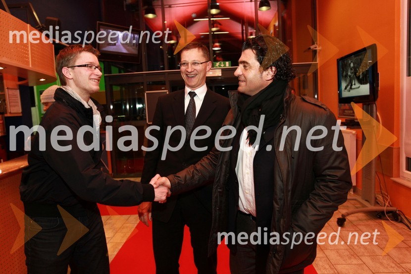 Dr. Igor Lukšič, minister za šolstvo in šport, sin Nik ter Alberto Tomba, nekdanji italijanski smučar 	Bela večerja ob 50 letnici Pokala Vitranc