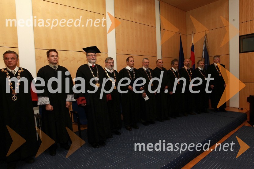 Rektorjev dan Univerze v Mariboru 2011, promocija doktorjev znanosti in podelitev nagrad