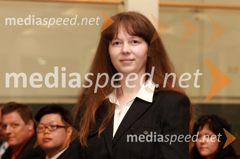 Dr. Muzafera Paljevac, Fakulteta za kemijo in kemijsko tehnologijo Univerze v MariboruRektorjev dan Univerze v Mariboru 2011, promocija doktorjev znanosti in podelitev nagrad