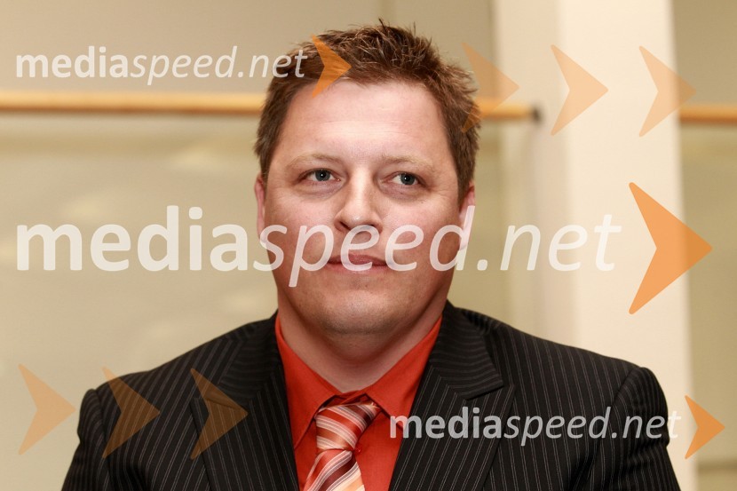 Dr. Matej Trapečar, Fakulteta za logistiko Univerze v MariboruRektorjev dan Univerze v Mariboru 2011, promocija doktorjev znanosti in podelitev nagrad