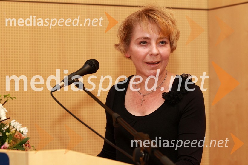 Doc. dr. Teodora Ivanuša, Fakulteta za logistiko Univerze v MariboruRektorjev dan Univerze v Mariboru 2011, promocija doktorjev znanosti in podelitev nagrad