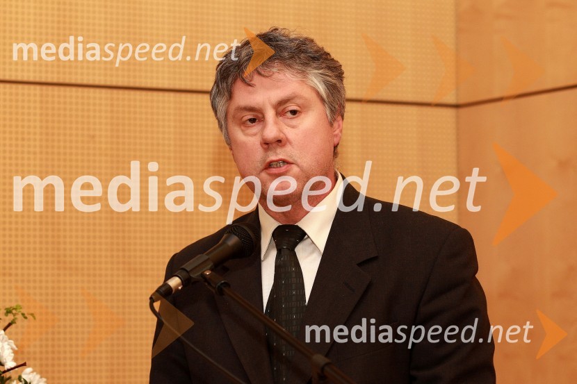 Prof. dr. Bojan Ačko, Fakulteta za strojništvo Univerze v MariboruRektorjev dan Univerze v Mariboru 2011, promocija doktorjev znanosti in podelitev nagrad