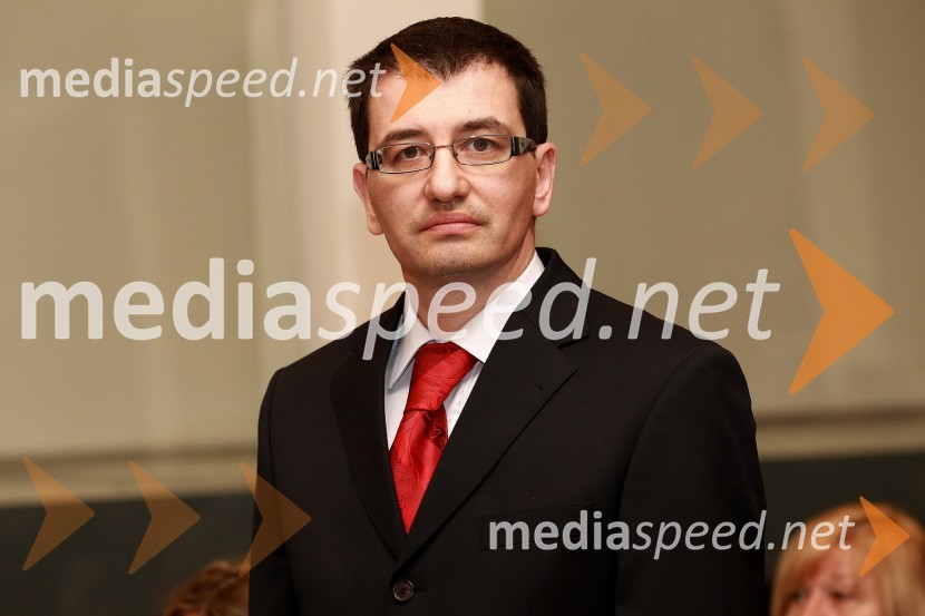 Dr. Vojko Berce, Medicinska fakulteta Univerze v MariboruRektorjev dan Univerze v Mariboru 2011, promocija doktorjev znanosti in podelitev nagrad