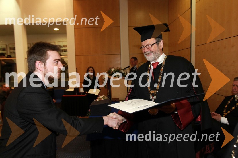 Dr. Dejan Makovšek, Ekonomsko poslovna fakulteta Univerze v Mariboru in prof. dr. Ivan Rozman, rektor Univerze v MariboruRektorjev dan Univerze v Mariboru 2011, promocija doktorjev znanosti in podelitev nagrad