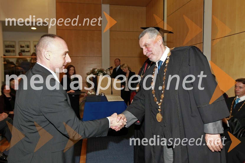 Dr. Anže Rode, Fakulteta za logistiko Univerze v Mariboru in prof. dr. Martin Lipičnik, dekan Fakultete za logistiko Univerze v MariboruRektorjev dan Univerze v Mariboru 2011, promocija doktorjev znanosti in podelitev nagrad