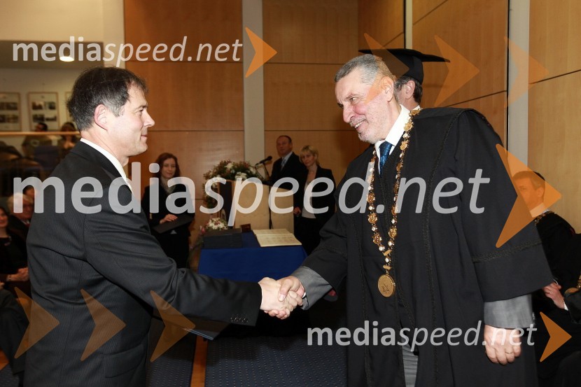 Dr. Andrej Osterman, Fakulteta za logistiko Univerze v Mariboru in prof. dr. Martin Lipičnik, dekan Fakultete za logistiko Univerze v MariboruRektorjev dan Univerze v Mariboru 2011, promocija doktorjev znanosti in podelitev nagrad