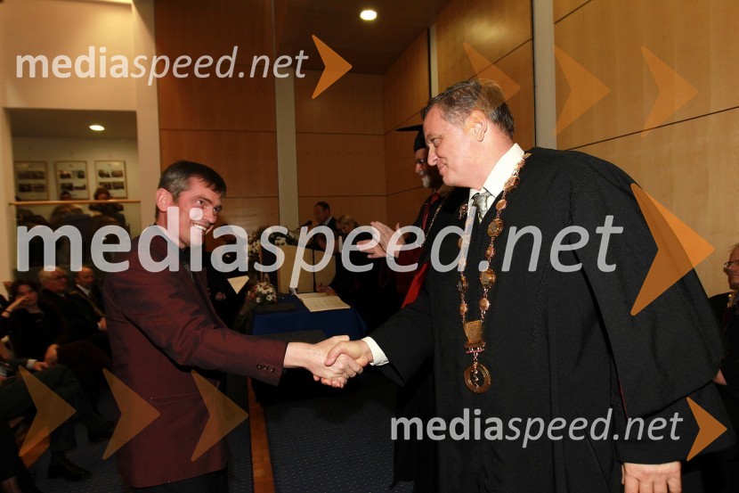 Dr. Dušan Čelan, Medicinska fakulteta Univerze v Mariboru in prof. dr. Ivan Krajnc, dekan Medicinske fakultete Univerze v MariboruRektorjev dan Univerze v Mariboru 2011, promocija doktorjev znanosti in podelitev nagrad