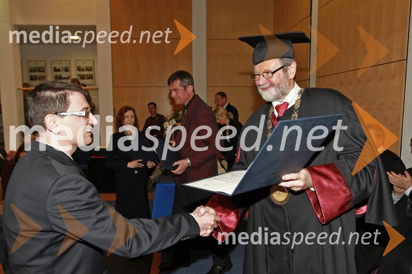 Dr. Vojko Berce, Medicinska fakulteta Univerze v Mariboru in prof. dr. Ivan Rozman, rektor Univerze v MariboruRektorjev dan Univerze v Mariboru 2011, promocija doktorjev znanosti in podelitev nagrad
