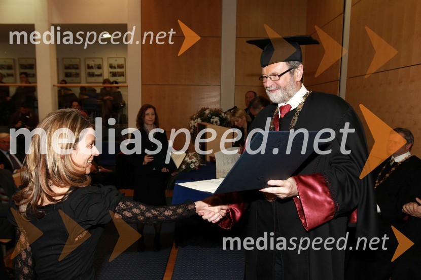 Dr. Tjaša Ivanc, Pravna fakulteta Univerze v Mariboru in prof. dr. Ivan Rozman, rektor Univerze v MariboruRektorjev dan Univerze v Mariboru 2011, promocija doktorjev znanosti in podelitev nagrad