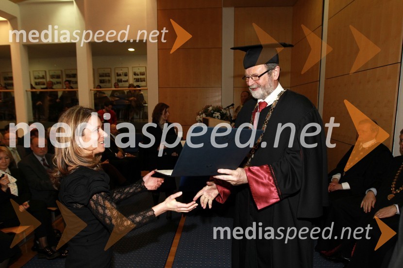 Dr. Tjaša Ivanc, Pravna fakulteta Univerze v Mariboru in prof. dr. Ivan Rozman, rektor Univerze v MariboruRektorjev dan Univerze v Mariboru 2011, promocija doktorjev znanosti in podelitev nagrad