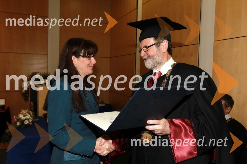 Andreja Katič, direktorica občinske uprave Mestne občine Velenje, prejemnica svečane listine Univerze v Mariboru za leto 2010 in prof. dr. Ivan Rozman, rektor Univerze v MariboruRektorjev dan Univerze v Mariboru 2011, promocija doktorjev znanosti in podelitev nagrad