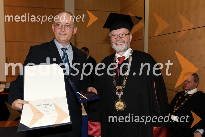 Rektorjev dan Univerze v Mariboru 2011, promocija doktorjev znanosti in podelitev nagrad