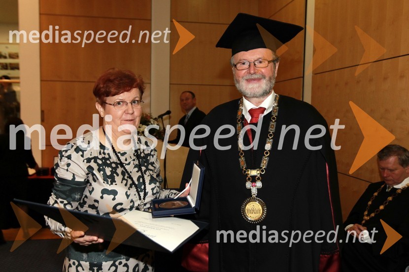 Rektorjev dan Univerze v Mariboru 2011, promocija doktorjev znanosti in podelitev nagrad