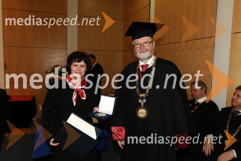 Rektorjev dan Univerze v Mariboru 2011, promocija doktorjev znanosti in podelitev nagrad