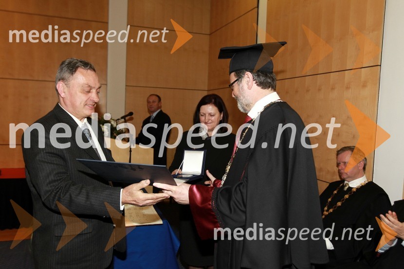 Rektorjev dan Univerze v Mariboru 2011, promocija doktorjev znanosti in podelitev nagrad
