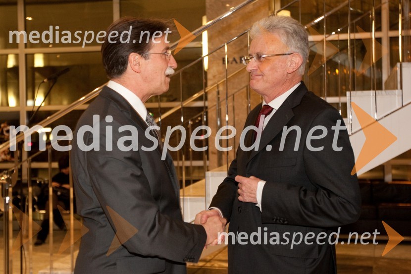 Jožko Čuk, direktor SNG Nova Gorica in Pavel Gantar, predsednik DZ RSOdprtje novega malega odra v SNG Nova Gorica in predstava Grenki sadeži pravice