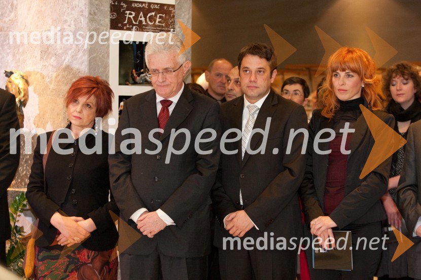 Majda Širca, ministrica za kulturo, Pavel Gantar, predsednik DZ RS, Matej Arčon, župan Nove Gorice in Martina Kodelja, urednica radia RobinOdprtje novega malega odra v SNG Nova Gorica in predstava Grenki sadeži pravice